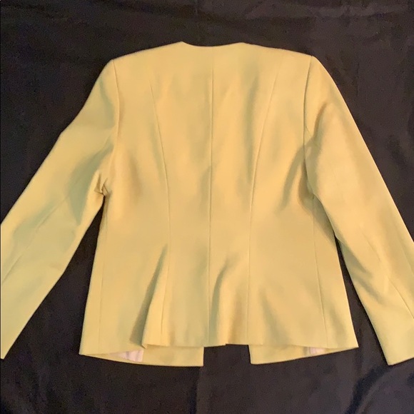 Vintage Jacket with Clean Simple Lines - Picture 5 of 5